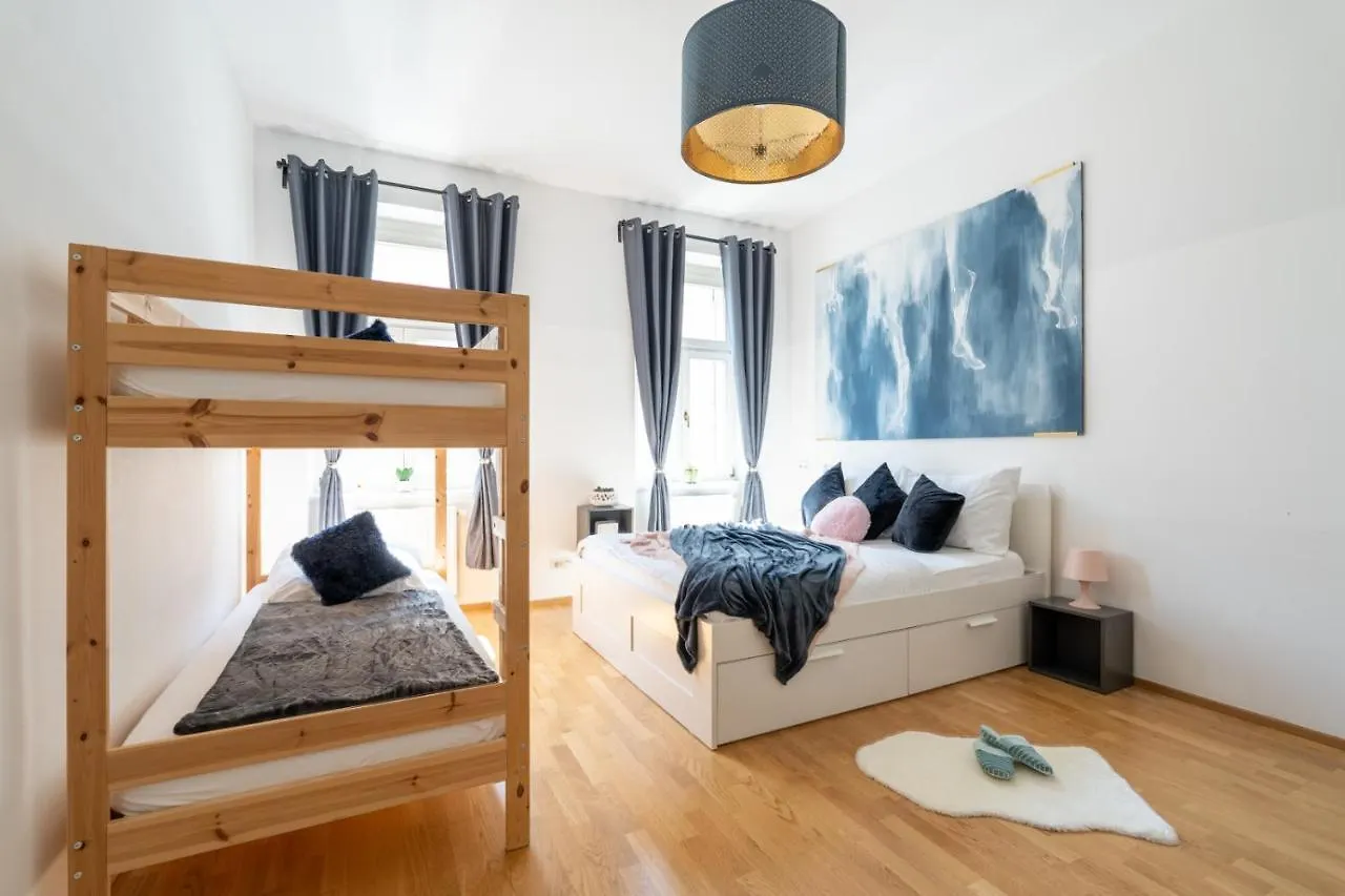 Yeshello Apartment Central Station Vienna