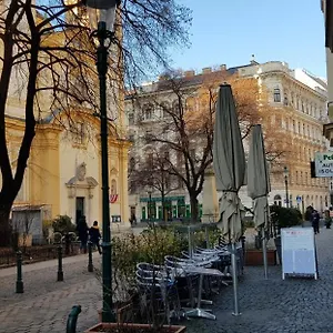Vienna-apartment-one Servitengasse Vienna